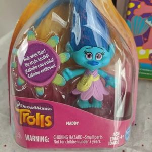 New DreamWorks Trolls Maddy Mini Doll Figure Toy Pink Hair NIP